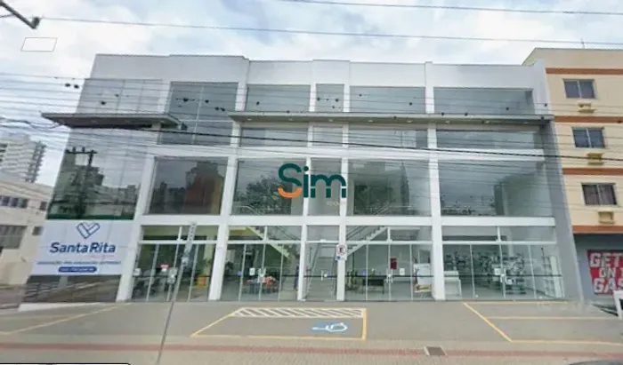 Sala Comercial para Alugar em Chapecó - Centro, 250 m², Frente, 2 Andares