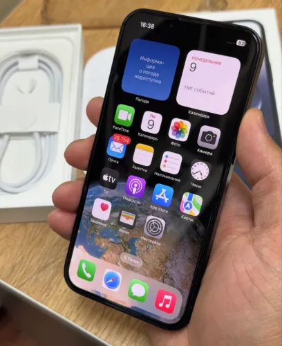 iPhone 16e