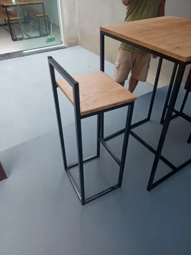 Banqueta alta industrial