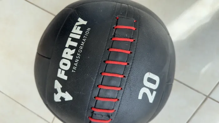Medicine Ball Fortify 20kg - Pesada de Verdade | Cross/Funcional