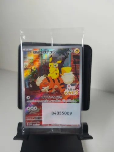Carta Detetive Pikachu promo JP lacrada