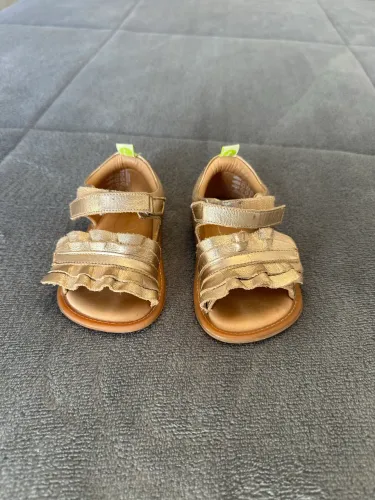 Sandália tip toy tamanho 20