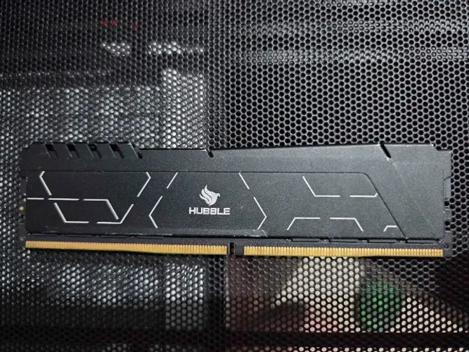 Memoria Pichau Hubble, 32GB (1x32GB), DDR5, 5600MHz, C46, Preto, PCH-HBLE32DDR5-5600