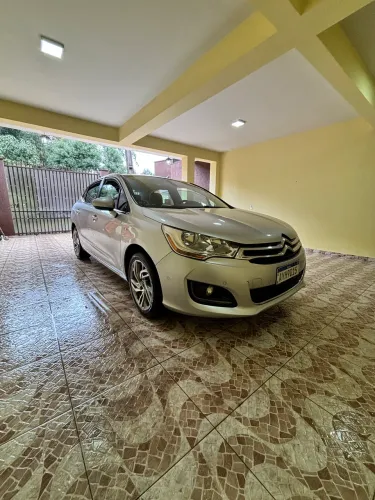 Citroen C4 Lounge Exclusive 1.6 Turbo 4P Aut. 2014