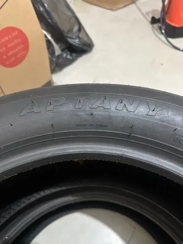 PNEU 235/60 R18