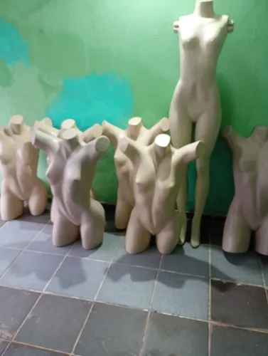 Manequins
