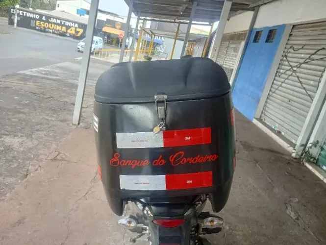 Baú para moto