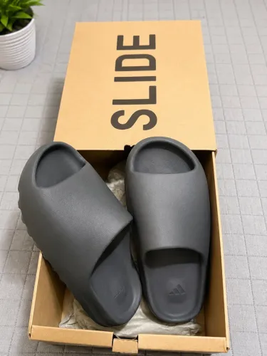 YEEZY SLIDE NOVA ORIGINAL
