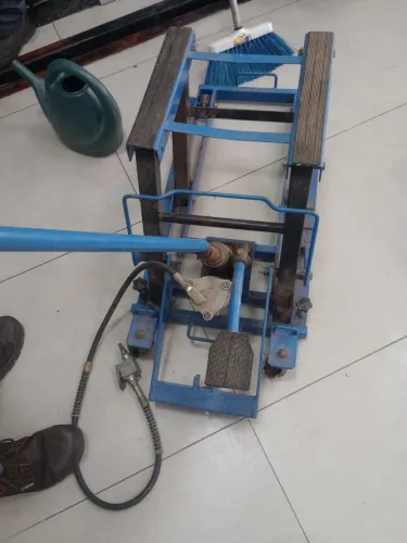 ELEVADOR PNEUMÁTICO PARA MOTOCICLETAS