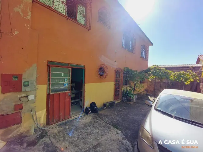 Casa à venda, 4 quartos, 1 suíte, 2 vagas, Tijuca - Contagem/MG