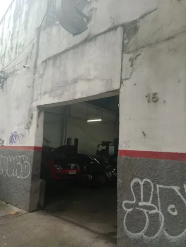 Precisa-se de Mecânico de Automóveis