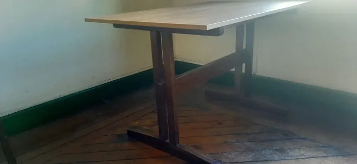 Oportunidade 12 jogo de mesas com quatro cadeiras de madeira maciça para restaurante etc