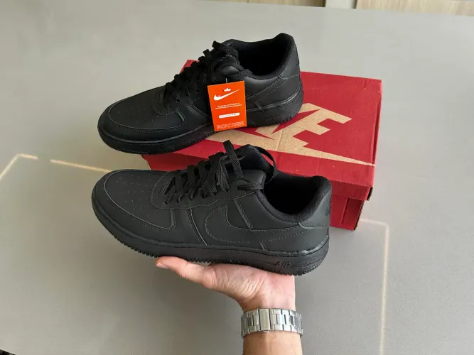 Tênis masculino preto