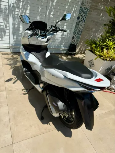 Oportunidade para ter sua PCX Super Nova