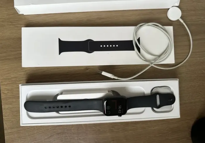 Apple Watch S6 44mm Cinza-espacial (gps) (Usado)