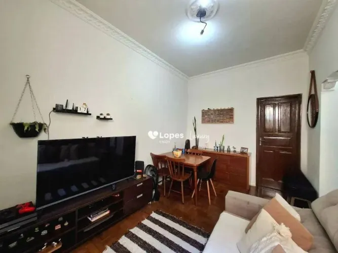 Apartamento à venda no Grajaú, Parte Nobre, 2 Quartos, R$ 290.000 - Grajaú - Rio de Janeir