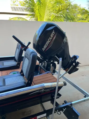 Barco lindo novíssimo