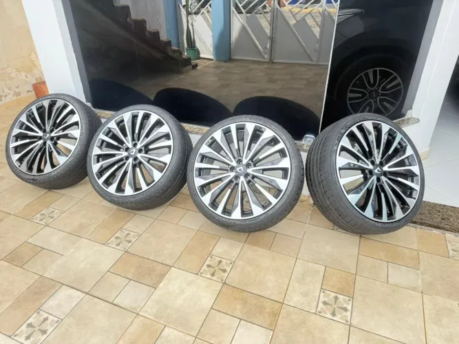 RODAS ARO 20 PNEUS 225/35 VOLCANO