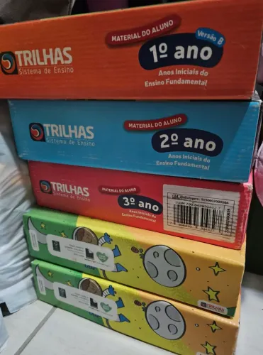 Livros Usados (TRILHAS - FTD) do 1 ao 4 ano.