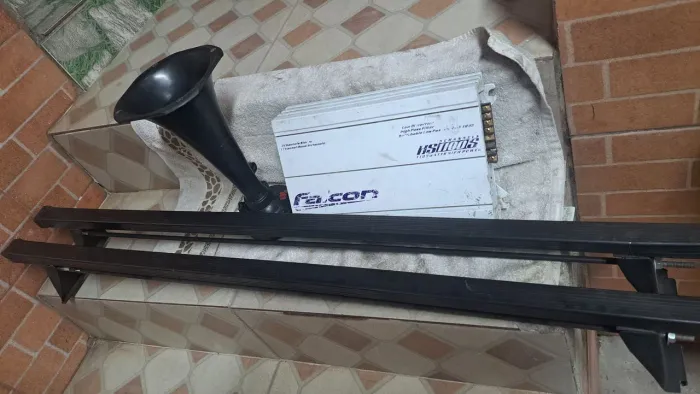 Bagageiro universal + Amplificador Falcon. 