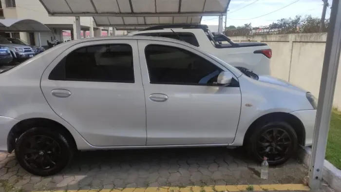 Toyota Etios X Sedan 1.5 Flex 16V 4P Mec. 2019