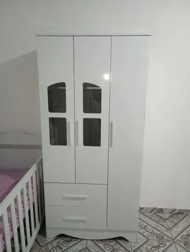 Guarda roupa branco unissex infantil