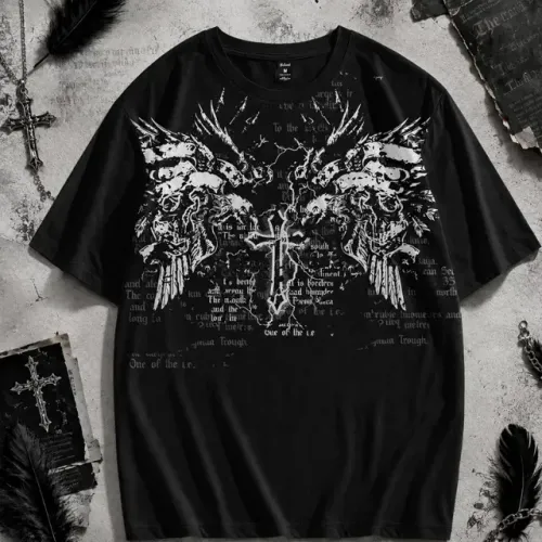 Camiseta Masculina Estampa Gótica / Punk Street