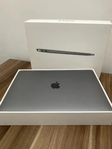 MacBook Air 13" 2018 | i5 | 8GB | 128GB SSD | Space Gray