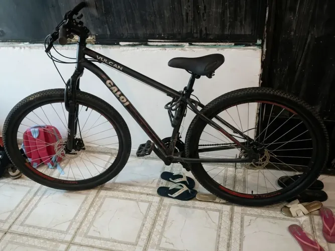 Bicicleta caloi vulcan aro 29, freio a disco 