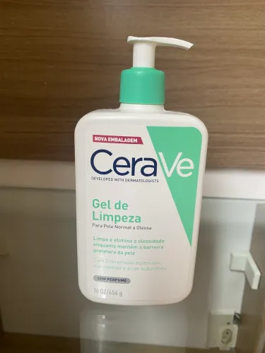 Gel de limpeza para pele normal a oleosa CERAVE 454g