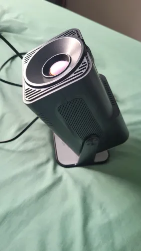 Projetor HY320