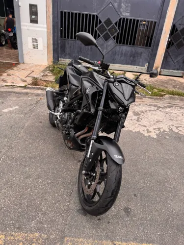 Yamaha Mt-03 2023 preta