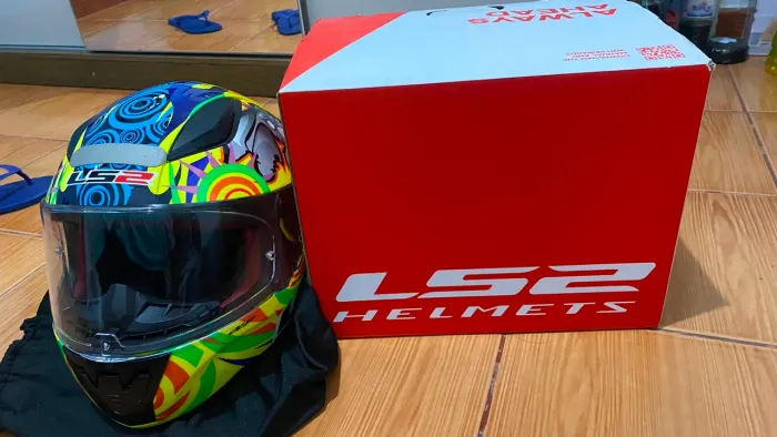 Capacete ls2