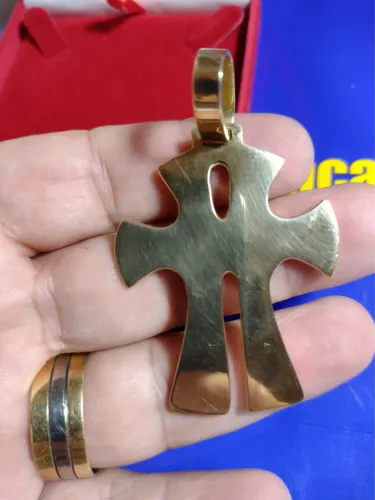 Pingente Ouro 18 Kilates Peso 10 Gramas 33 mm Maciço