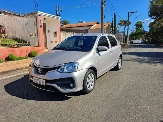 Toyota Etios X 1.3 Flex 16V 5P Mec. 2018