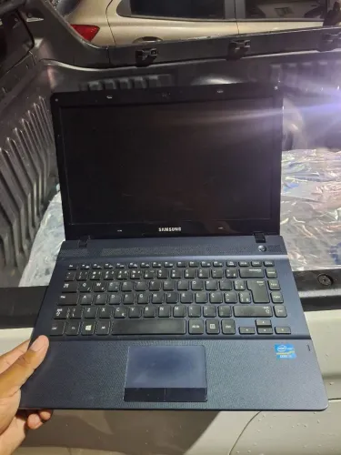 NOTEBOOK SANSUNG 450 REAIS 