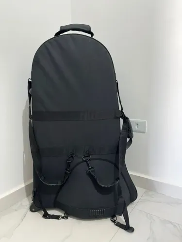 Estojo Case Harmonics seminovo para tuba 3/4