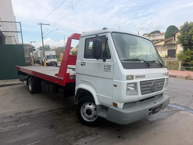 VW 8-120 mwm plataforma 6mts com asa