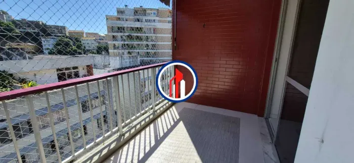 Apartamento : / Residencial / Glória