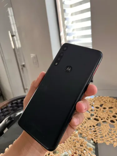 Celular Moto G8 Play