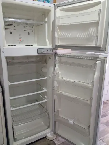 Geladeira Frost Free
