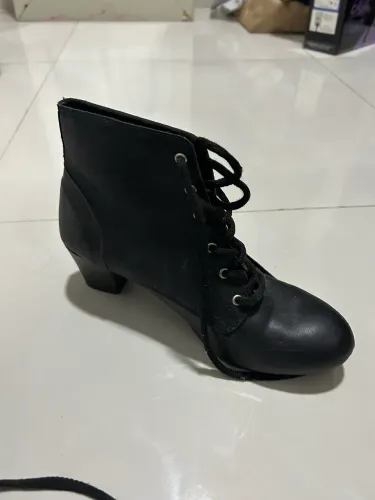 Bota cano baixo TAM 38