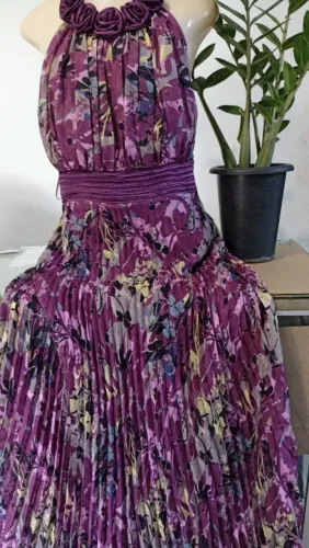 Vestido longo de festa plissado conf.LIPCEM