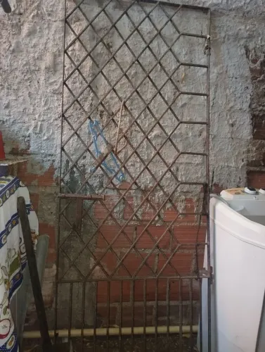 PORTAO GRADEADO DE FERRO