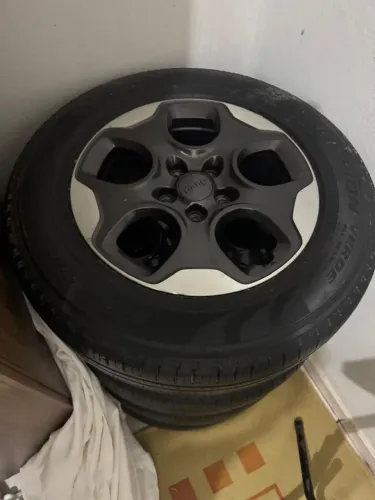 Vendo rodas originais do jeep Renegade sport. Aro 16