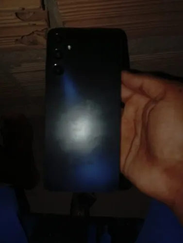 troco a05s vendo ta com um trincado no canto mais n interferir em nada por um iPhone xs
