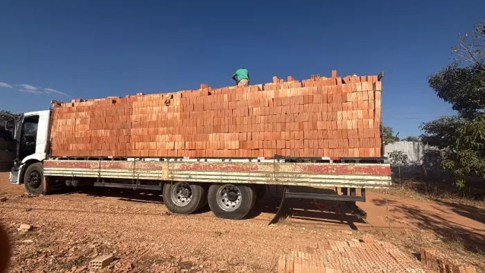Tijolo tijolos direto da fábrica pra sua obra