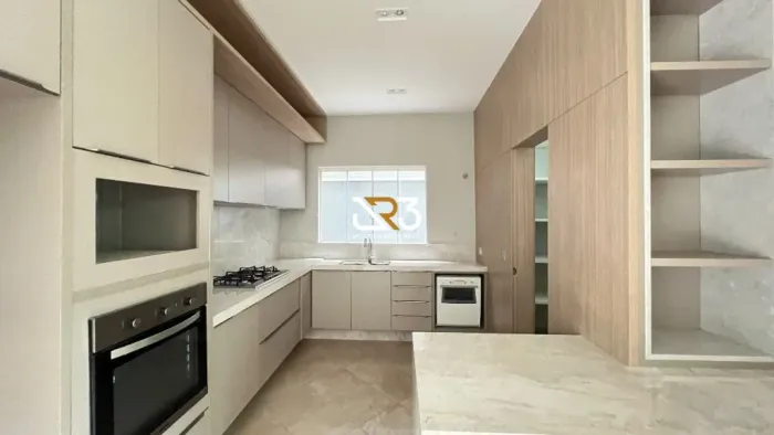 Vale do Arvoredo - Casa para alugar em condomínio - 3 quartos, 1 suíte, espaço gourmet, 19