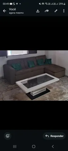 Mesa e sofá