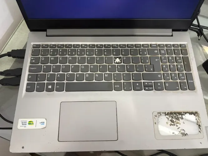 vende-se notebook Lenovo modelo ID a p a d 145S, 20 GB ram, 235 GB, Intel Sore I5